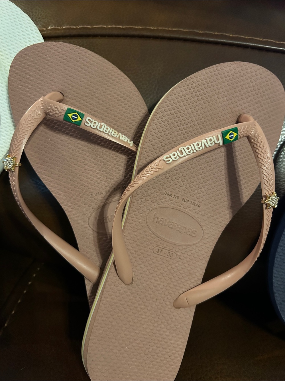 Havaianas Women's Flip Flop Set - White, Blush, Navy - Picture 3 of 5